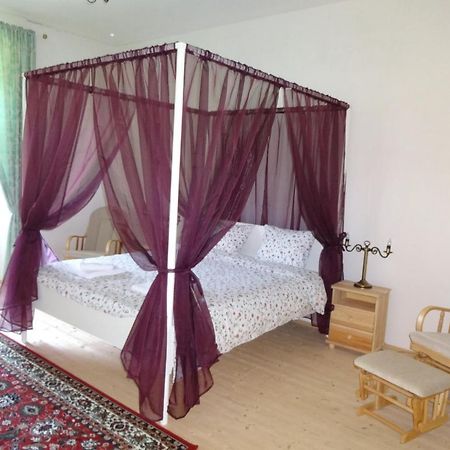 Kastiel Biela Dama A Cierny Rytier Hotel Krompachy Exterior foto