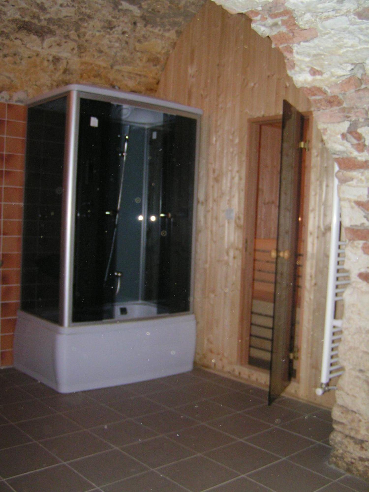 Kastiel Biela Dama A Cierny Rytier Hotel Krompachy Exterior foto